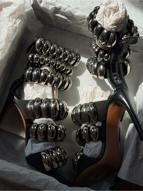 Alaïa Heels new